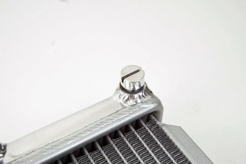 CSF 08-15 Subaru Impreza WRX/STI 1-Row 31mm High-Performance Aluminum Radiator - Image 3